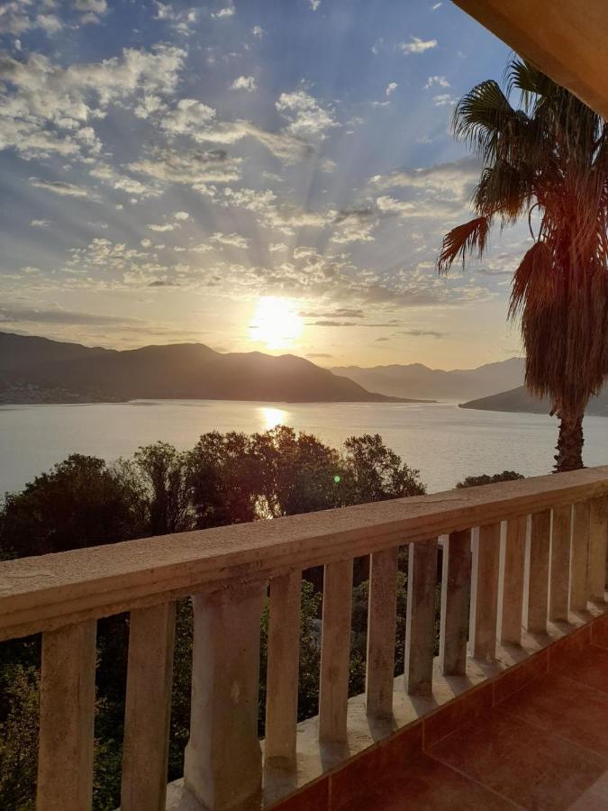 Villa Garden Apartments Herceg Novi Ngoại thất bức ảnh